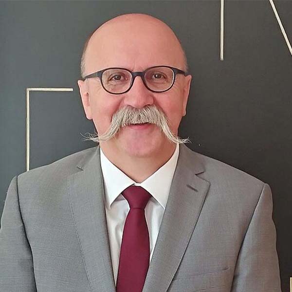 Dr. Johannes Ebert - Bielefelder Fachlehrgänge